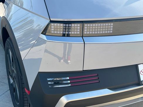 New 2026 Hyundai Ioniq 5 SE image 12