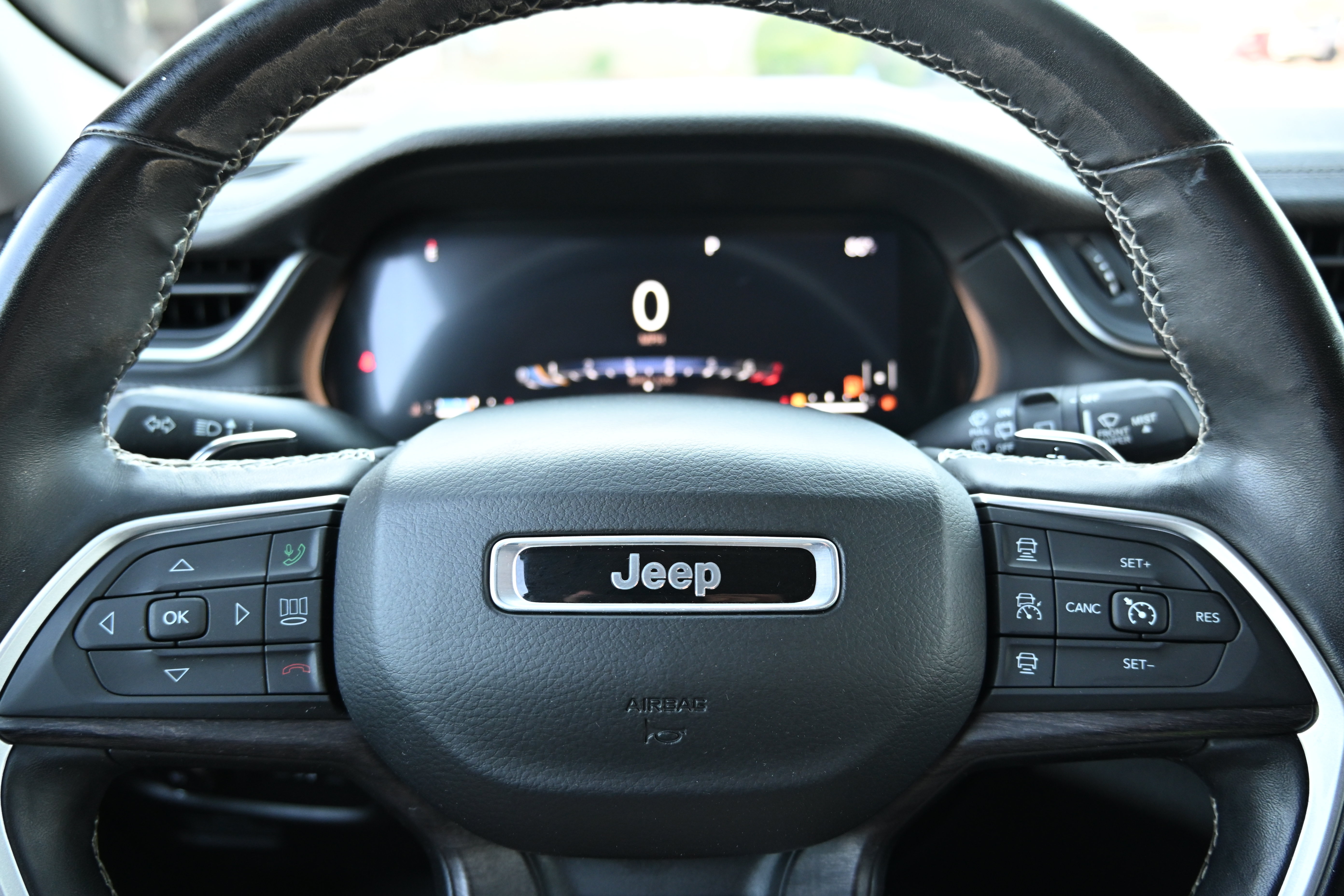 Used 2021 Jeep Grand Cherokee L Limited RWD image 30
