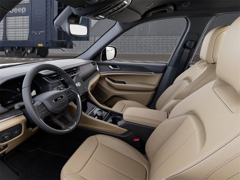 New 2025 Jeep Grand Cherokee Limited w/ Black Appearance Package image 22