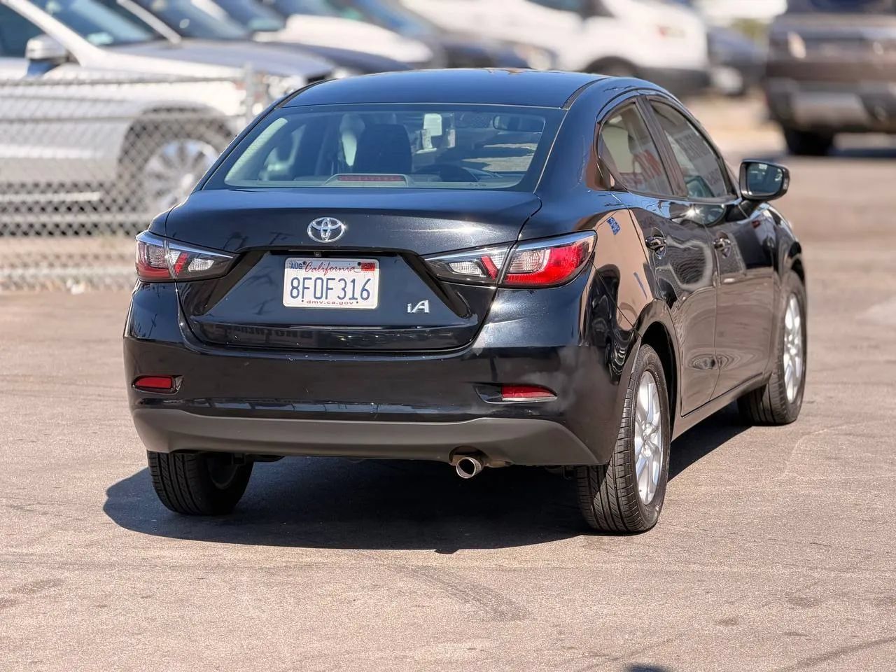 Used 2018 Toyota Yaris iA FWD image 17