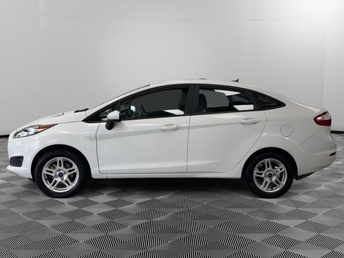 Used 2019 Ford Fiesta SE image 5