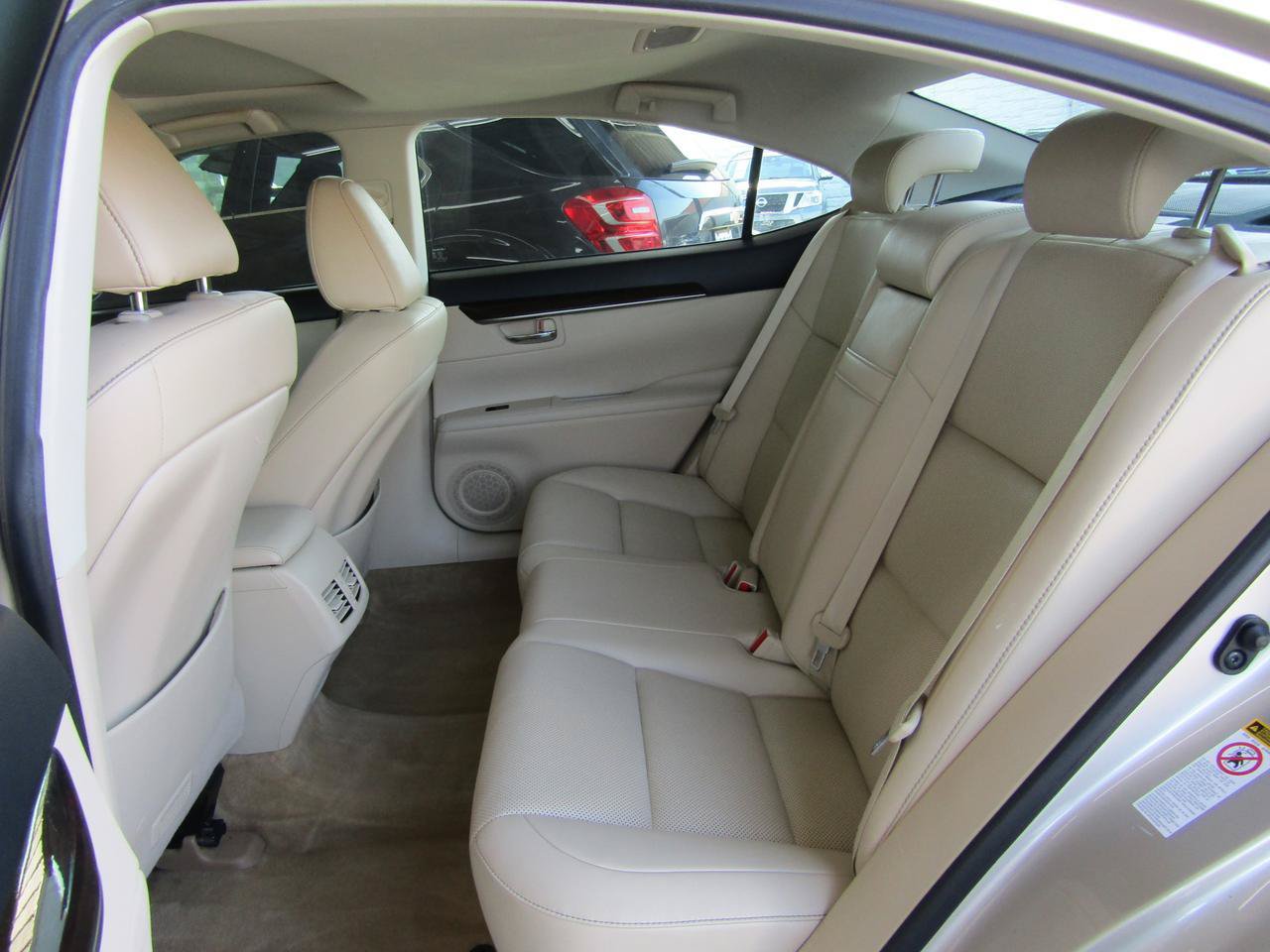 Used 2015 Lexus ES 350 w/ Premium Package FWD image 10