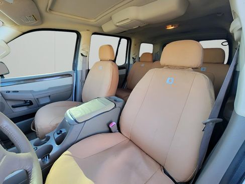 Used 2005 Ford Explorer Eddie Bauer image 14