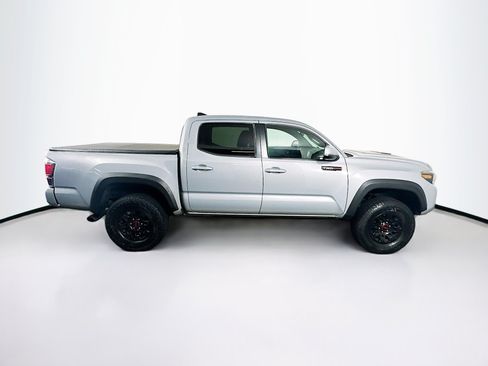 Used 2017 Toyota Tacoma TRD Pro AWD/4WD image 10