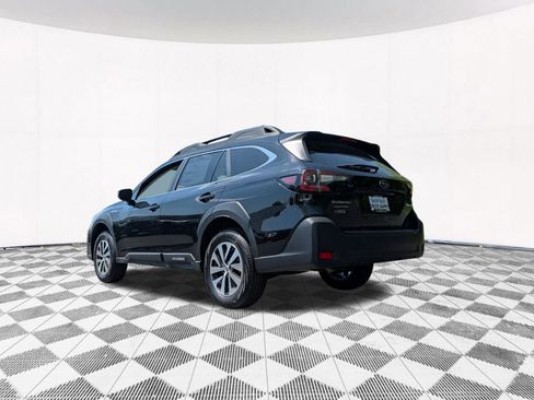 Certified 2025 Subaru Outback Premium w/ Popular Package #1A AWD/4WD image 10