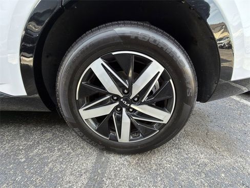 Used 2022 Kia Sorento S image 4