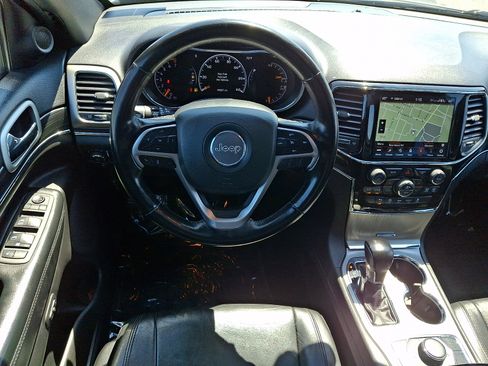 Used 2021 Jeep Grand Cherokee Limited AWD/4WD image 11