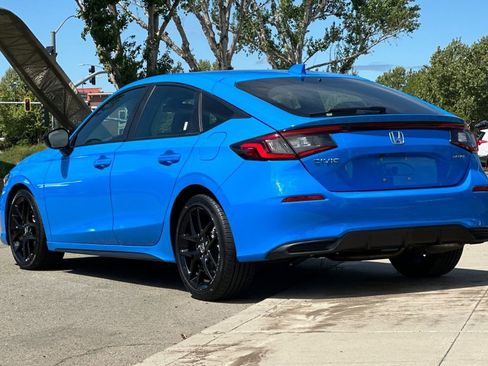 Used 2025 Honda Civic Sport image 6