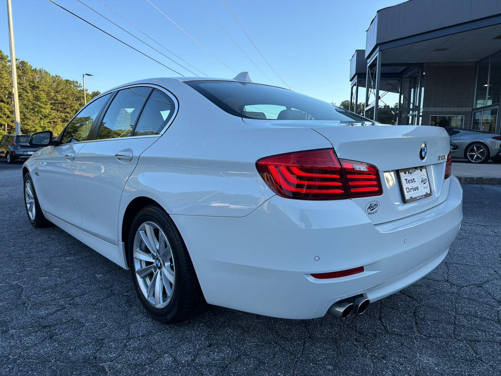 Used 2015 BMW 528i Sedan RWD image 5