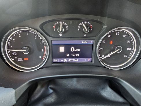 Used 2021 Buick Enclave Essence w/ Sound and Sites Package AWD/4WD image 14
