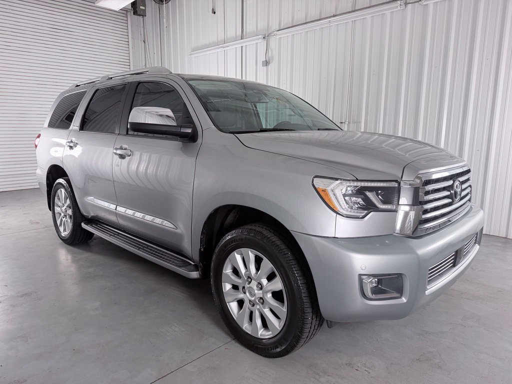 Used 2018 Toyota Sequoia Platinum AWD/4WD image 3