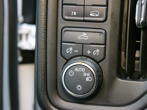 Used 2024 Chevrolet Silverado 1500 Custom w/ LPO, Dark Essentials Package AWD/4WD image 18