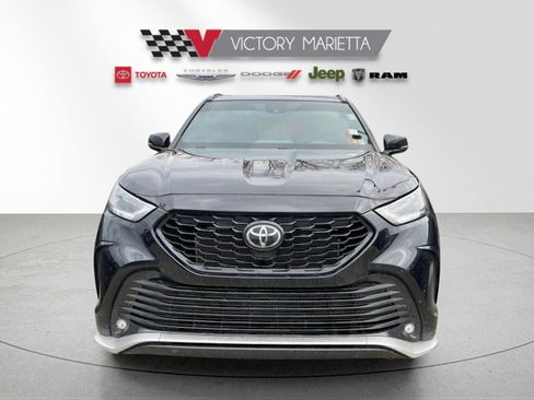 Used 2022 Toyota Highlander XSE image 6