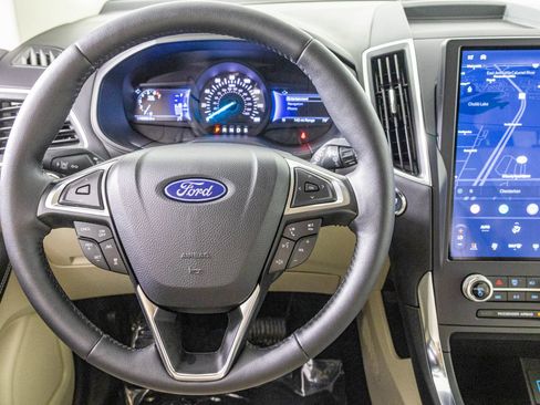 Used 2024 Ford Edge Titanium w/ Equipment Group 301A AWD/4WD image 31