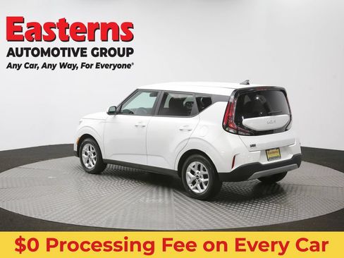 Used 2024 Kia Soul LX w/ Option Group 015 FWD image 61