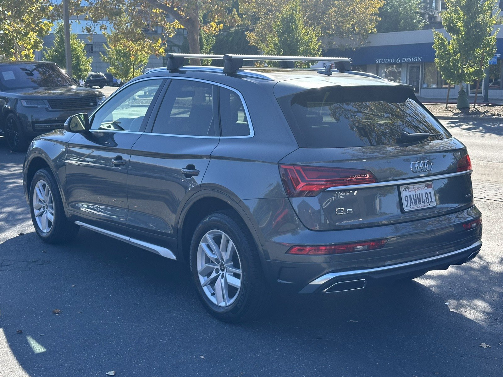 Used 2022 Audi Q5 2.0T Premium w/ Convenience Package AWD/4WD image 12