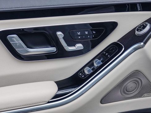 Certified 2022 Mercedes-Benz S 500 S 500 image 21