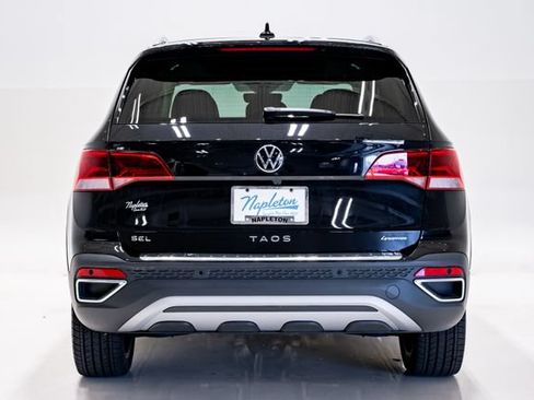 Used 2024 Volkswagen Taos SEL AWD/4WD image 38