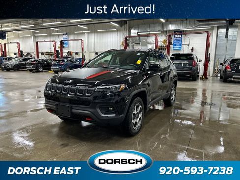 Used 2022 Jeep Compass Trailhawk w/ Trailhawk Elite Group AWD/4WD image 1