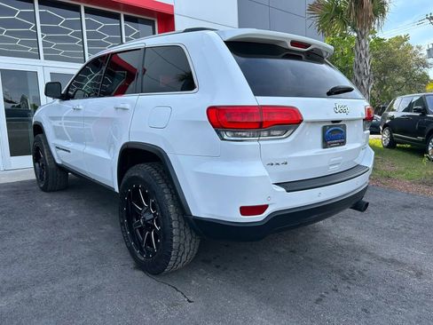 Used 2017 Jeep Grand Cherokee Laredo w/ Quick Order Package 23E image 6