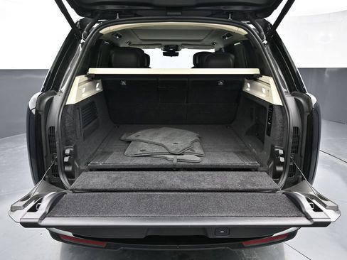 Used 2024 Land Rover Range Rover Autobiography AWD/4WD image 11