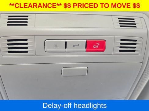 Used 2024 Volkswagen Jetta SE FWD image 28