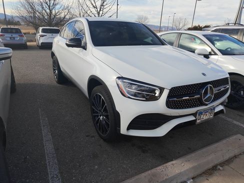 Used 2022 Mercedes-Benz GLC 300 4MATIC Coupe image 4