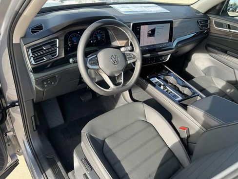 New 2026 Volkswagen Atlas SEL AWD/4WD image 13