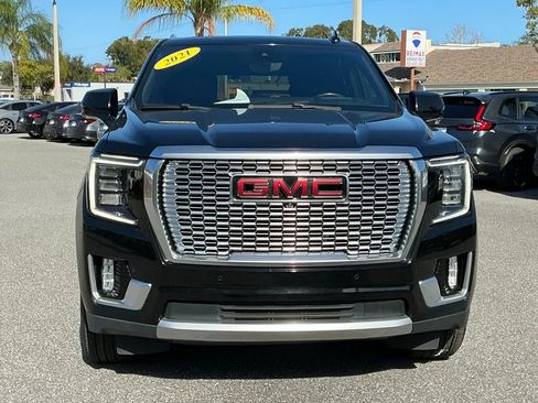 Used 2021 GMC Yukon Denali w/ Denali Premium Package image 10