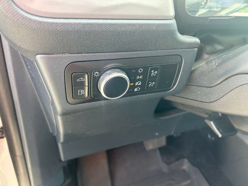 Used 2023 Ford Maverick Lariat w/ Lariat Luxury Package FWD image 18