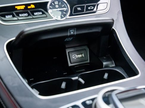 Used 2019 Mercedes-Benz E 300 E 300 image 29