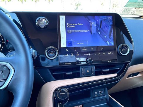Used 2025 Lexus NX 250 FWD w/ Cold Area Package image 6