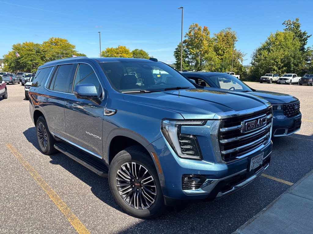 Used 2025 GMC Yukon Elevation AWD/4WD image 4