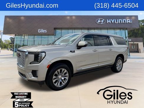 Used 2021 GMC Yukon XL Denali image 1