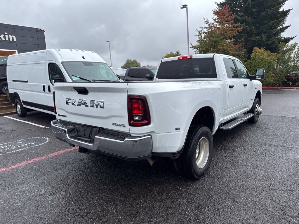 Used 2026 RAM 3500 Big Horn AWD/4WD image 8