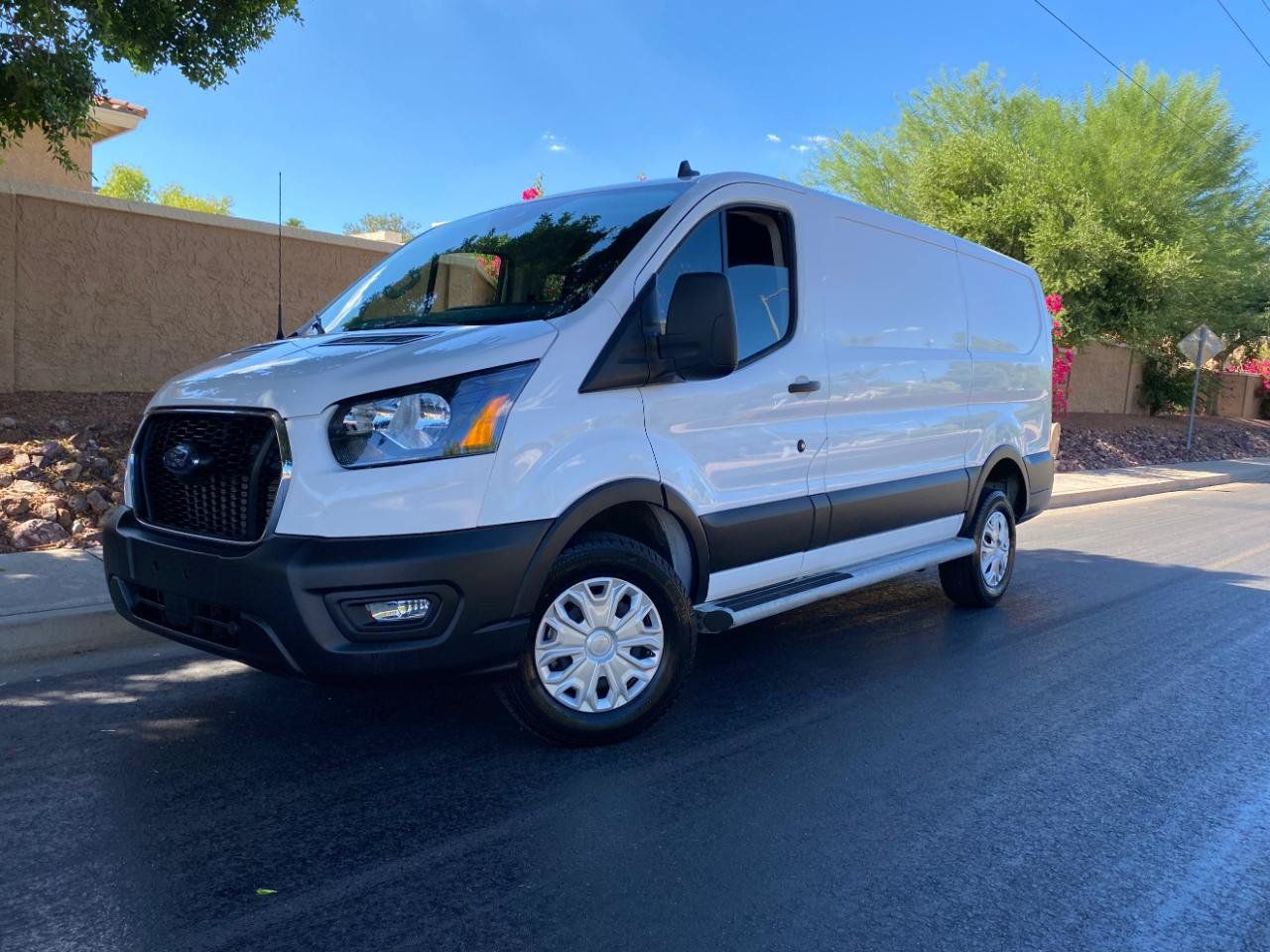 Used 2025 Ford Transit 250 Low Roof w/ Exterior Upgrade Package RWD image 49