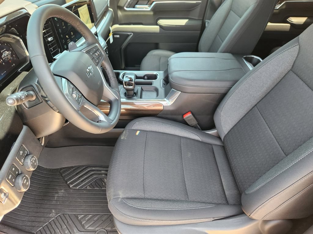 New 2026 Chevrolet Silverado 1500 RST AWD/4WD image 9