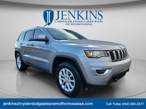 Used 2021 Jeep Grand Cherokee Laredo AWD/4WD image 13