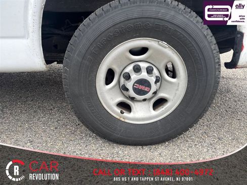 Used 2022 GMC Savana 2500 image 14