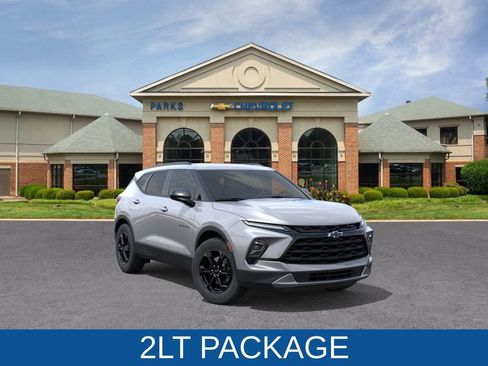 New 2025 Chevrolet Blazer LT w/ Convenience Package image 2