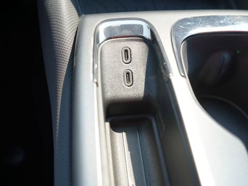 New 2025 Chevrolet Equinox EV RS image 33