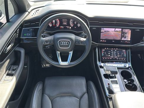 Used 2025 Audi Q7 3.0T Prestige w/ Prestige Package image 11