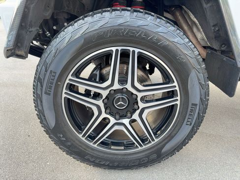 Used 2017 Mercedes-Benz G 550 Squared image 12