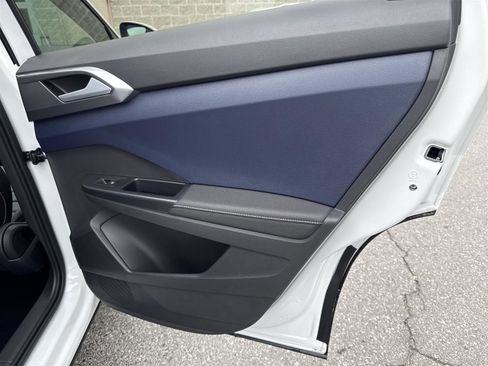 New 2025 Volkswagen Taos SEL image 34