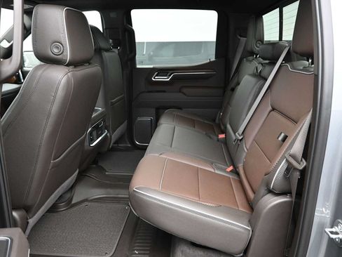 Used 2025 GMC Sierra 1500 Denali w/ Denali Reserve Package AWD/4WD image 24
