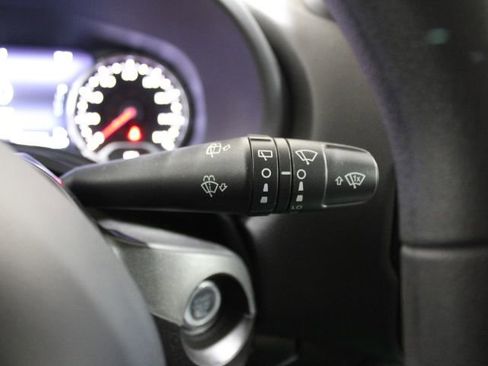 Used 2023 Jeep Renegade Latitude image 31