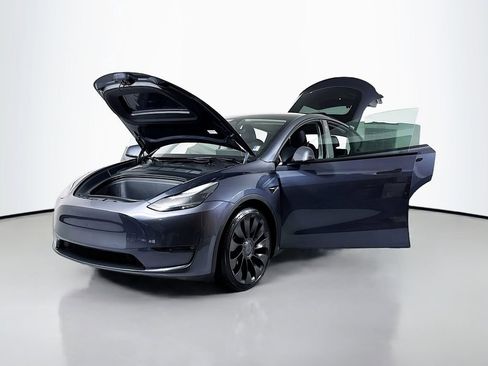 Used 2022 Tesla Model Y Performance AWD/4WD image 27