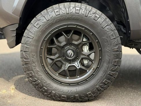 Used 2023 Toyota Tacoma TRD Sport AWD/4WD image 9