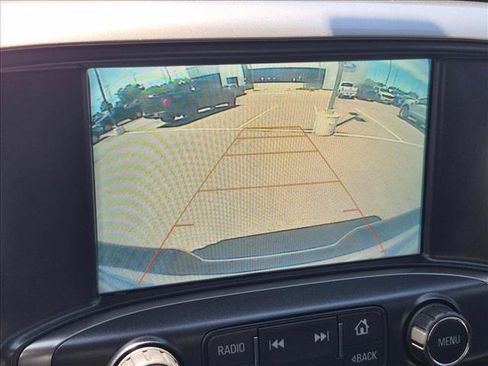 Used 2018 Chevrolet Silverado 1500 LT AWD/4WD image 14
