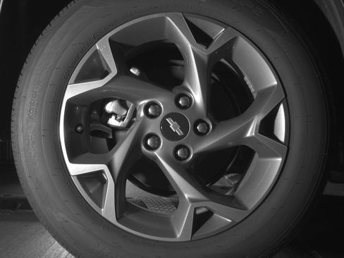 Used 2025 Chevrolet Trax LT w/ LT Convenience Package image 15